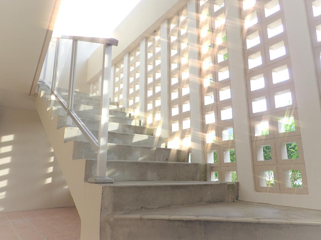 Ishigaki  Seaside Klatch -Villa&Sauna- מראה חיצוני תמונה
